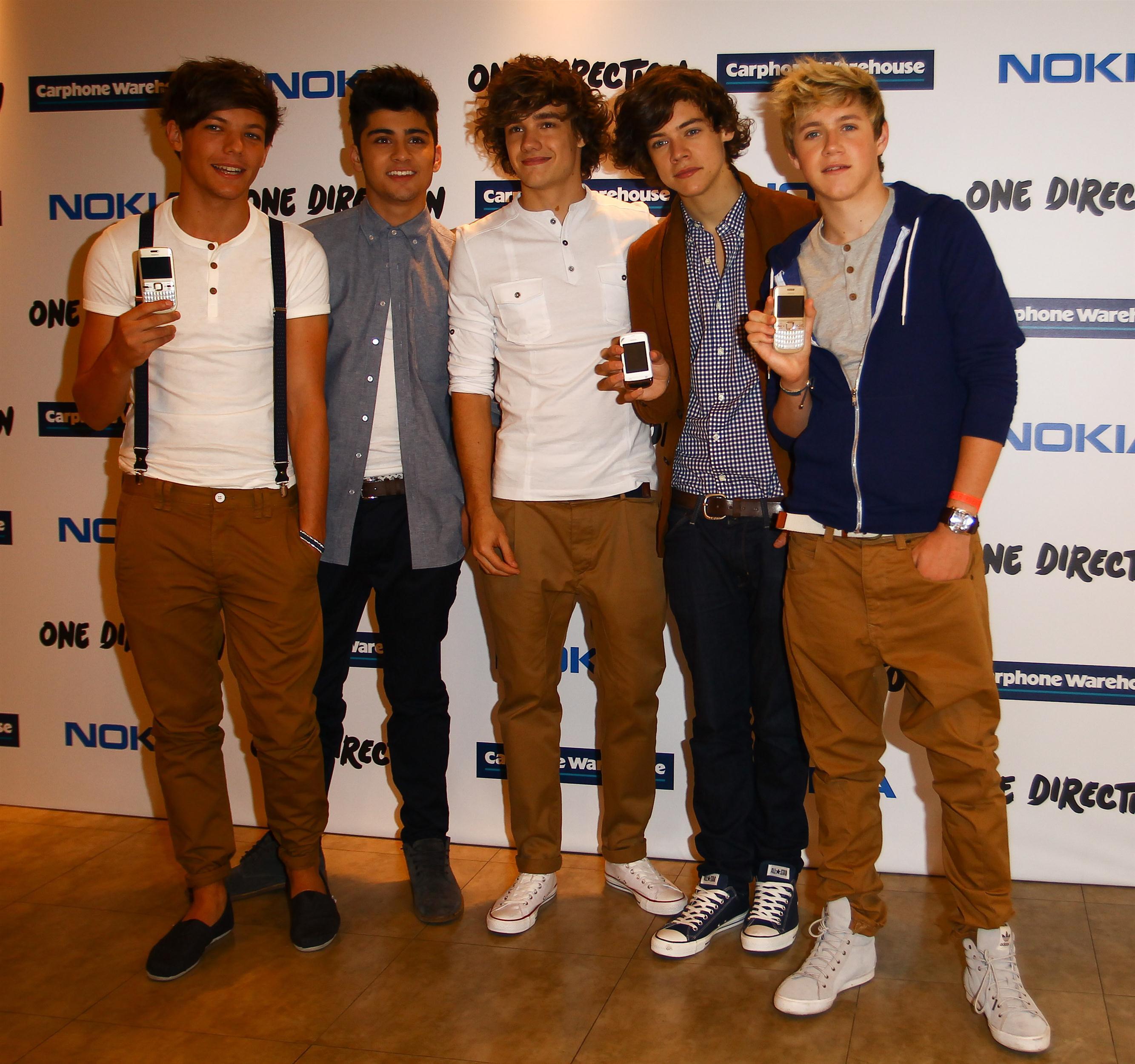 'One Direction' at a phone launch at Carphone Warehouse - Photos | Picture 101239